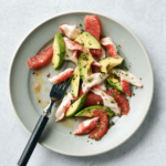 Krab, grapefruit & avocado salad