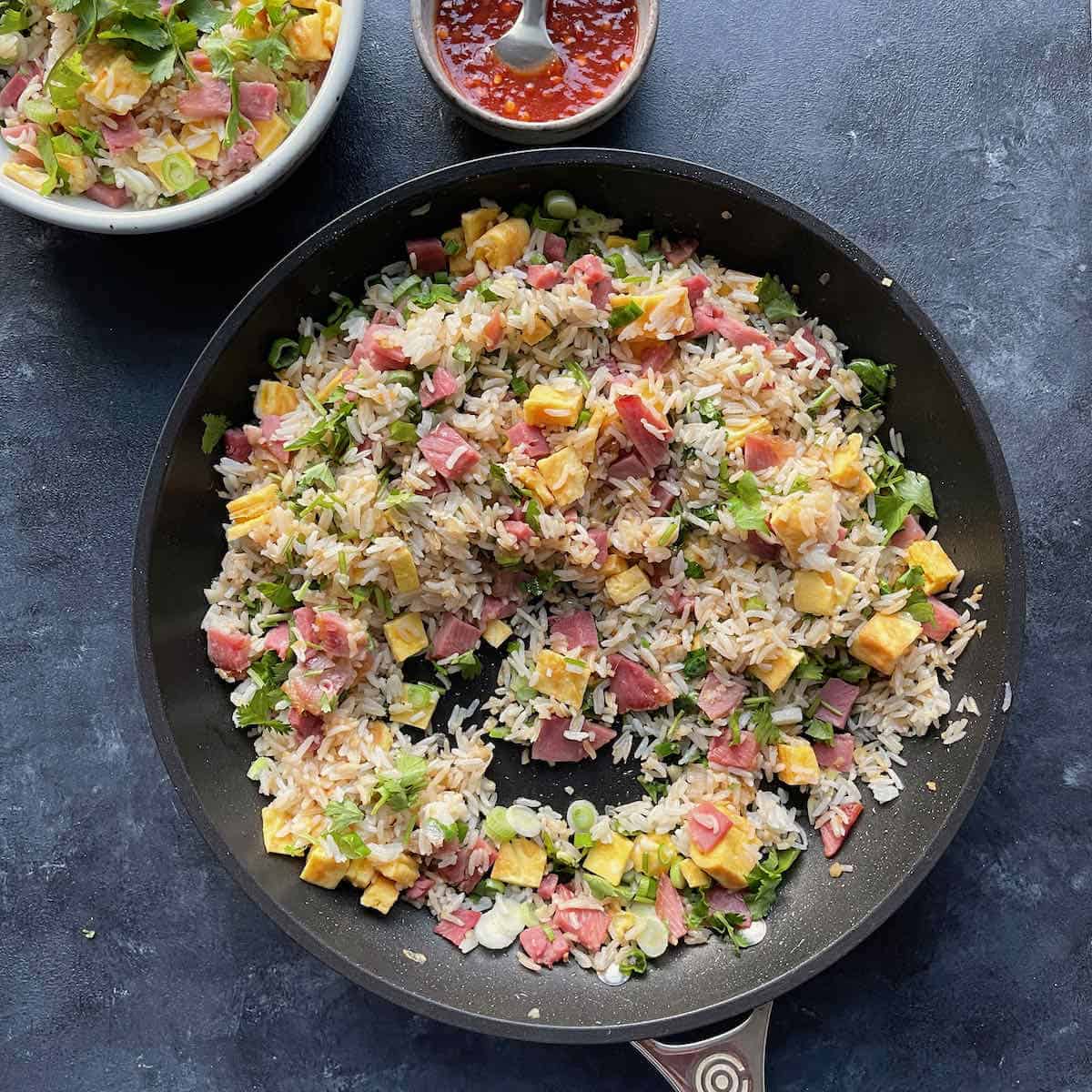 https://justinchapple.com/wp-content/uploads/2021/12/ham-and-egg-fried-rice-featured.jpeg